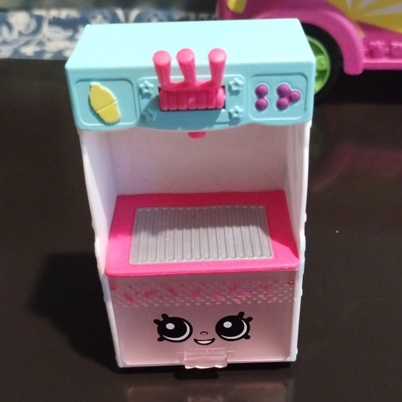 Ice Cream Shopkins set! - Picture 2 of 12